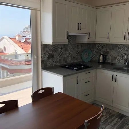 Lovely Apartment With Mountain View In Fethiye Φετιγιέ